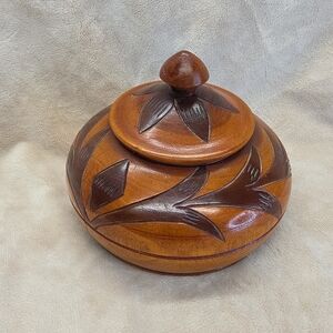 VTG Carved Wood Trinket Box Floral Round with Lid  Rustic Home Decor Dark Brown